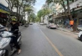 Cho thuê nhà Mặt Phố Hàm Long kinh doanh 4 tầng, 28m2, vỉa hè 3m,